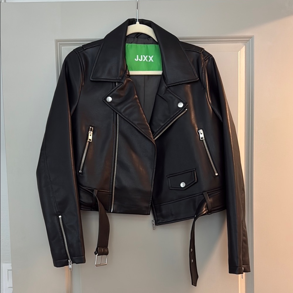 Womens Faux Leather Jacket Moto Jacket Zipper and Belted Hem